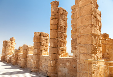 Similar image 22013115