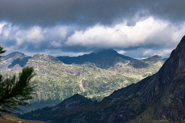 Similar image 22008596