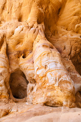 Similar image 22013175