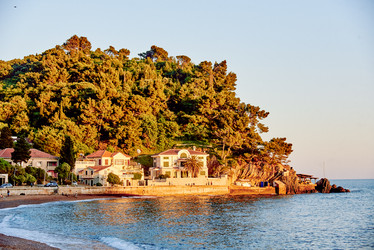 Similar image 22016253