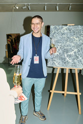 Similar image 22000802