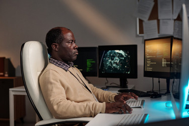 Similar image 22001100