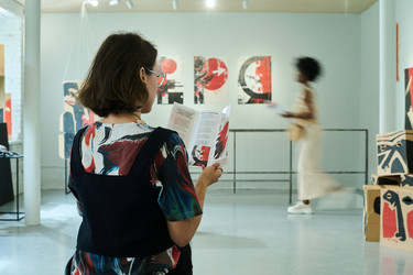 Similar image 22000856