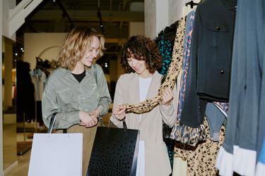 Similar image 22036396