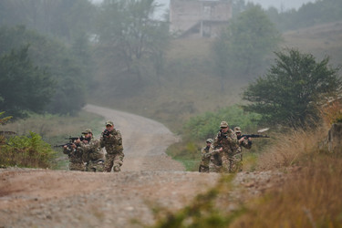 Similar image 22032350