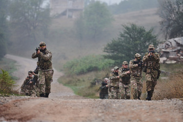 Similar image 22032798