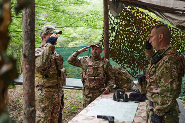 Similar image 22030068