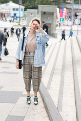 Similar image 22040713