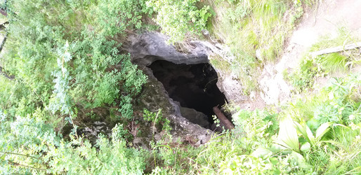 Similar image 22040829