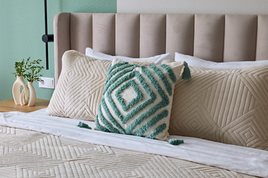 Similar image 22024457