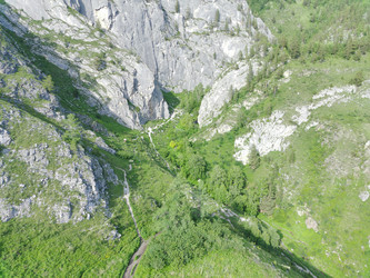 Similar image 22042024