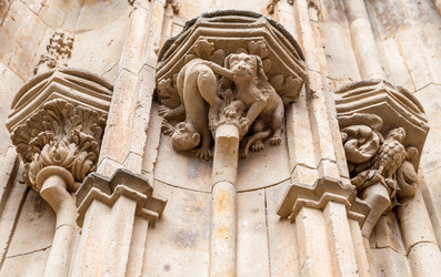 Similar image 22042940