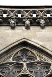 Similar image 22042975