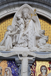 Similar image 22043009