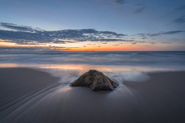 Similar image 22048860