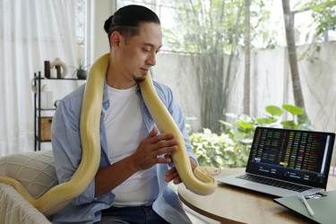 Similar image 22034952