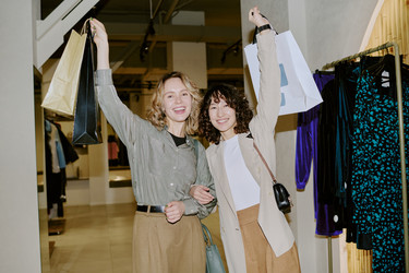 Similar image 22036480