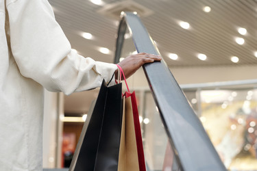 Similar image 22064095