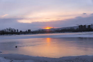 Similar image 22062400