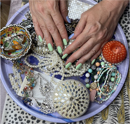 Similar image 22070317