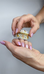 Similar image 22071392