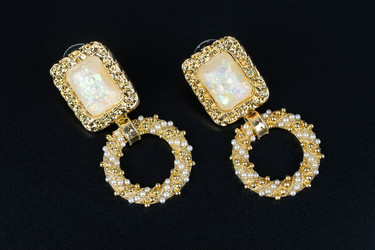 Similar image 22060305