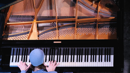 Similar image 22070713