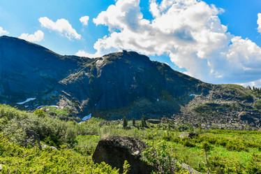 Similar image 22071558