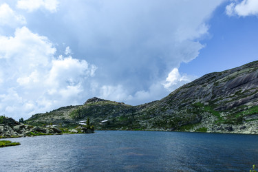 Similar image 22083457