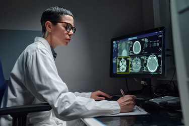 Similar image 22103354