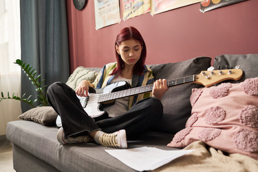 Similar image 22104368