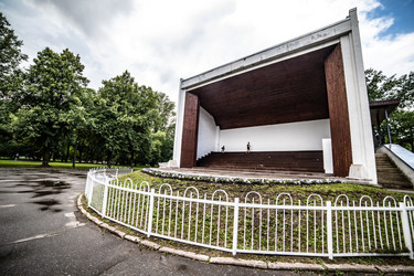 Similar image 22129879