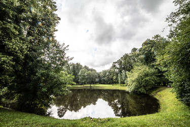 Similar image 22129887