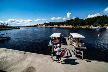 Similar image 22121736