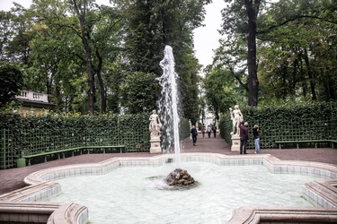 Similar image 22121794