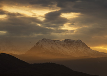 Similar image 22127944