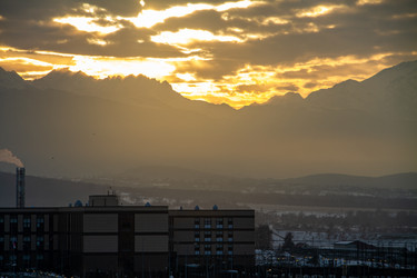 Similar image 22127996