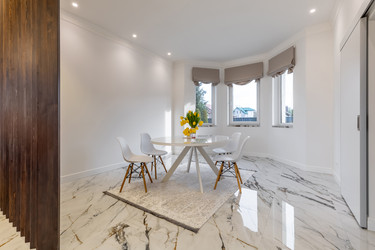 Similar image 22107704