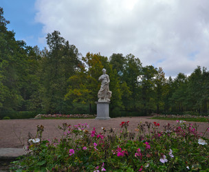 Similar image 22094699