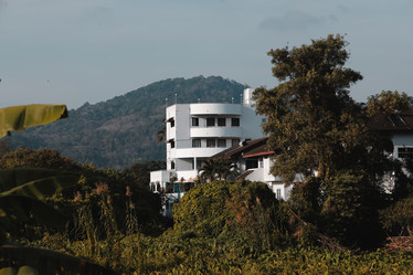 Similar image 22100043