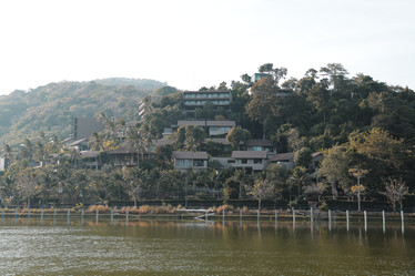 Similar image 22100075