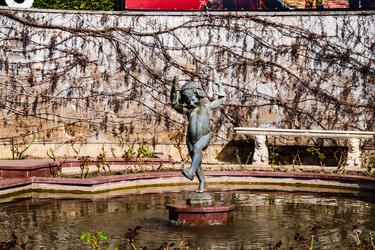 Similar image 22110152