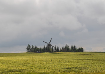 Similar image 22120240