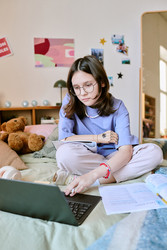 Similar image 22103990