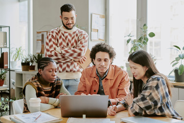 Similar image 22145300