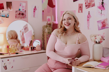 Similar image 22145472