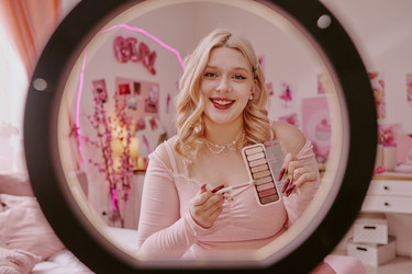 Similar image 22145382