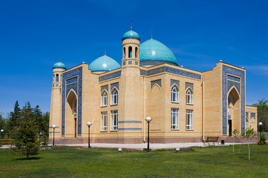 Similar image 22140596