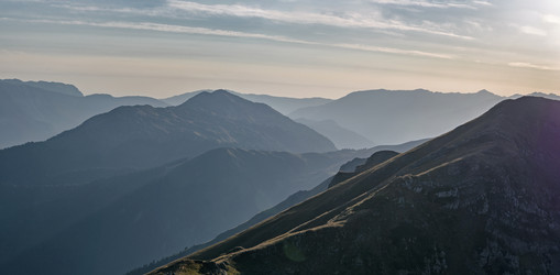 Similar image 22139945