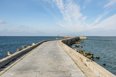 Similar image 22140235